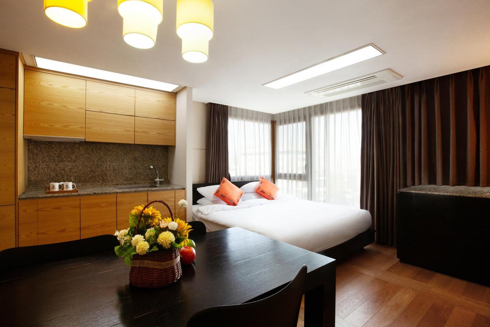 Shin Shin Hotel Jeju Ocean Szogüpho Kültér fotó