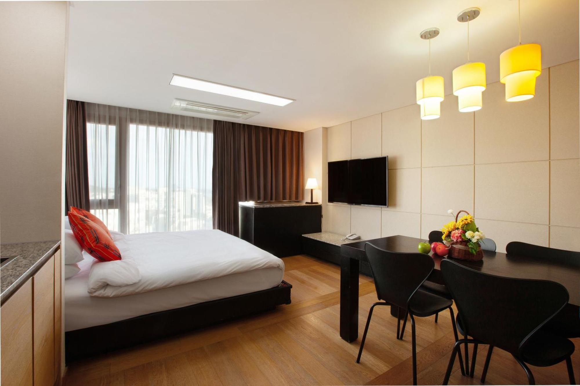 Shin Shin Hotel Jeju Ocean Szogüpho Kültér fotó